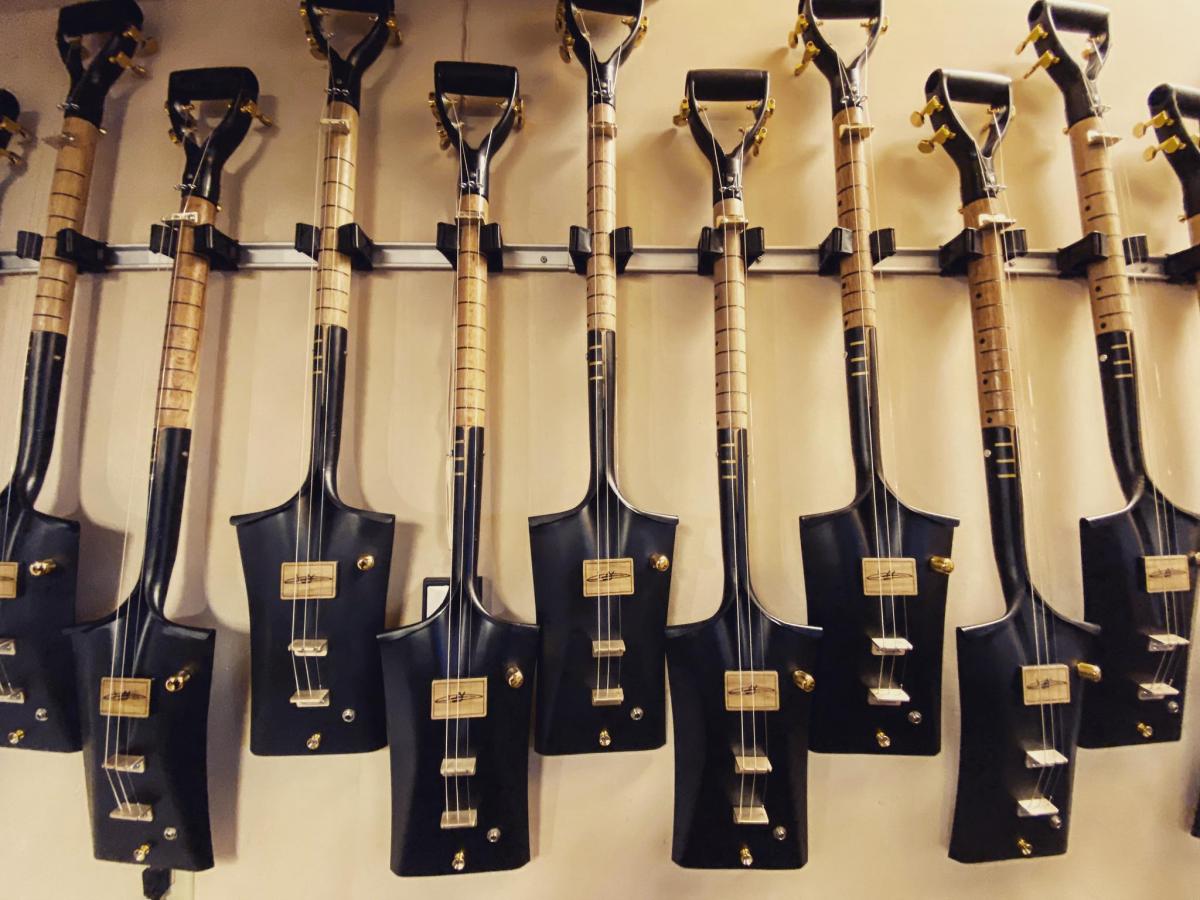 Shovel guitars by Justin Johnson